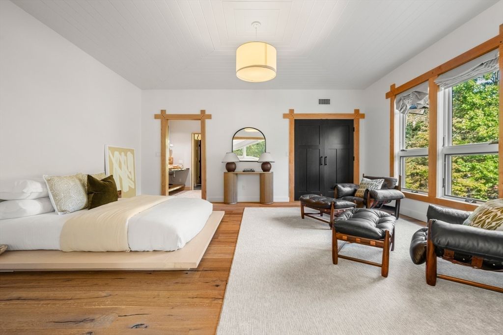 Bedroom, Interior, Pendant Lights, Wood Texture Flooring