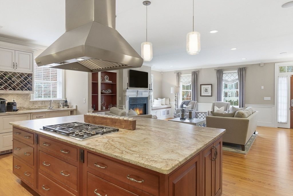 Fireplace, Interior, Kitchen, Living room, Pendant Lights, Recessed Lighting, Wood Texture Flooring