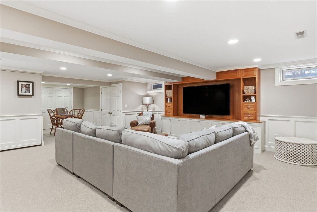 Dining room, Interior, Living room, Recessed Lighting