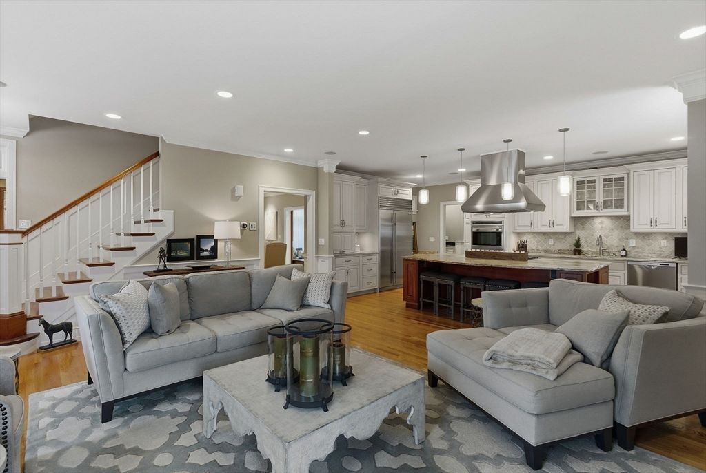 Interior, Kitchen, Living room, Pendant Lights, Recessed Lighting, Stainless Steel Appliances, Wood Texture Flooring