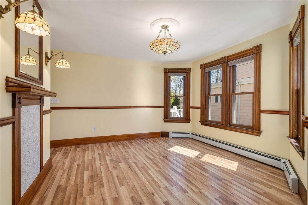 Chandelier, Empty room, Interior, Wood Texture Flooring