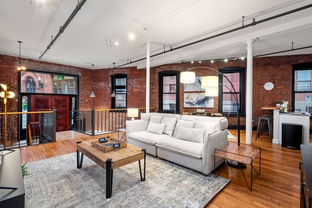 Interior, Living room, Pendant Lights, Stone Walls, Wood Texture Flooring