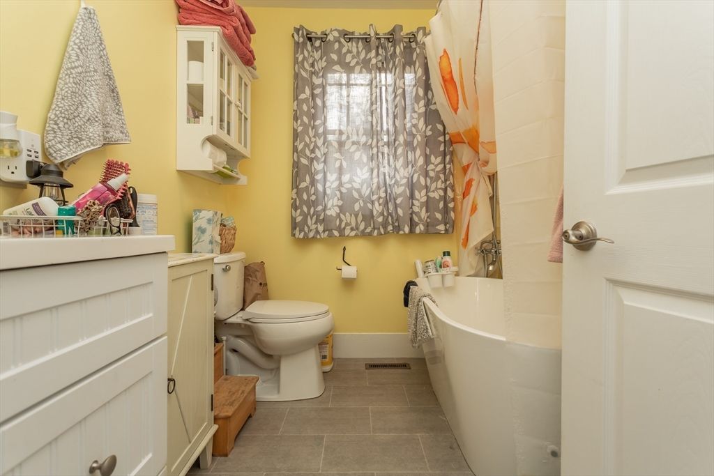 Bathroom, Free Standing Baths, Interior