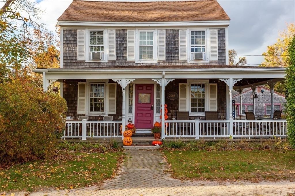 Exterior, Facade, Georgian