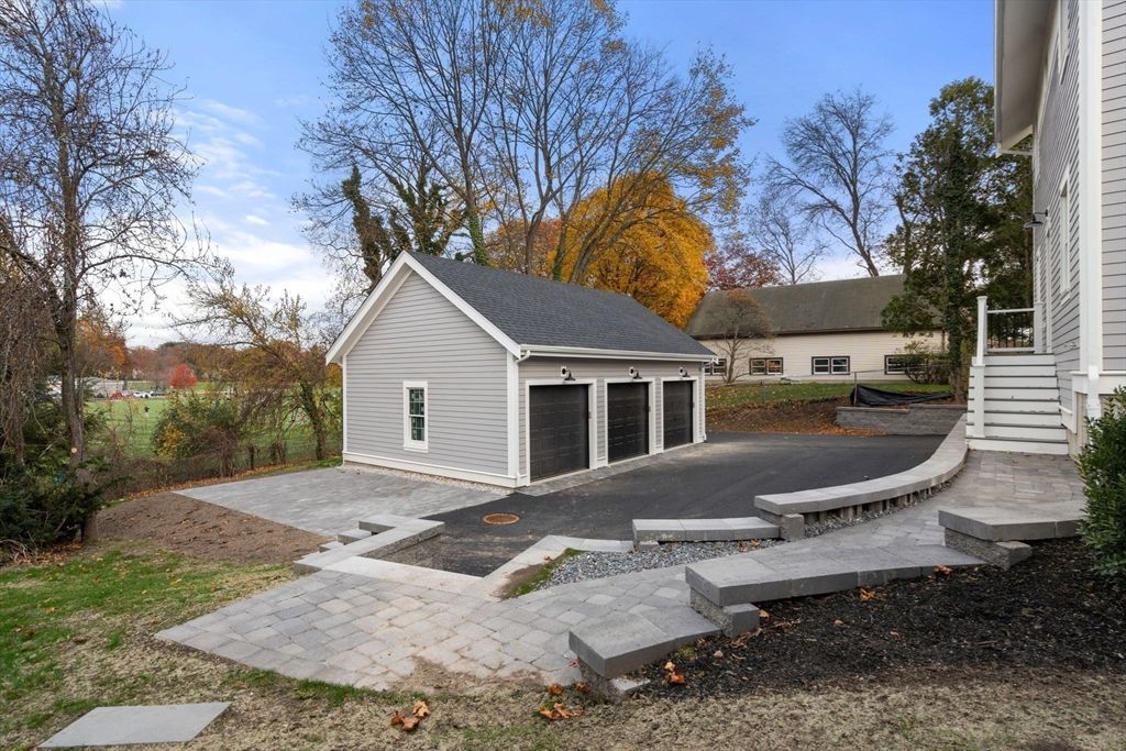 Backyard, Detached Garage, Exterior