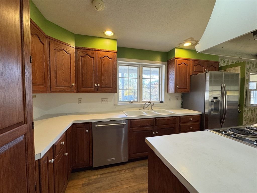 Interior, Kitchen, Recessed Lighting, Wood Texture Flooring