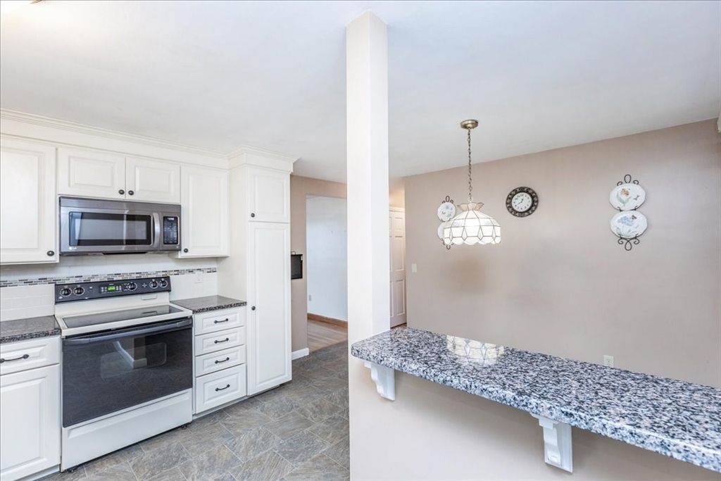 Interior, Kitchen, Pendant Lights, Stainless Steel Appliances