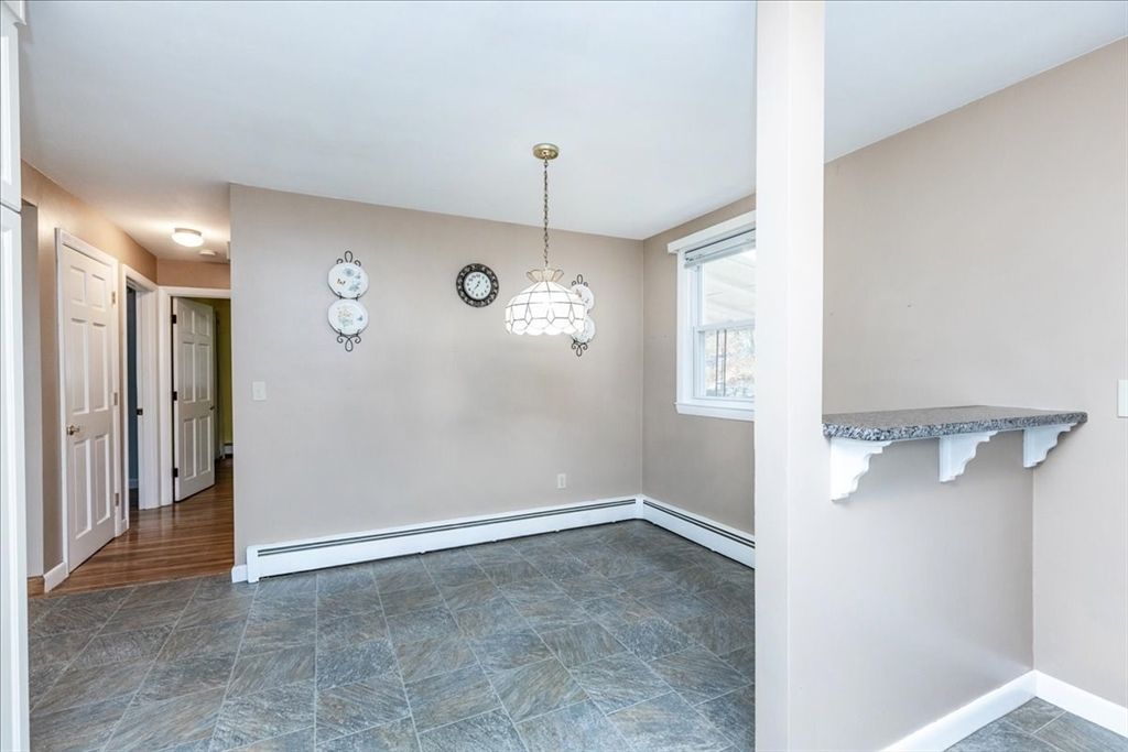 Empty room, Interior, Pendant Lights, Wood Texture Flooring