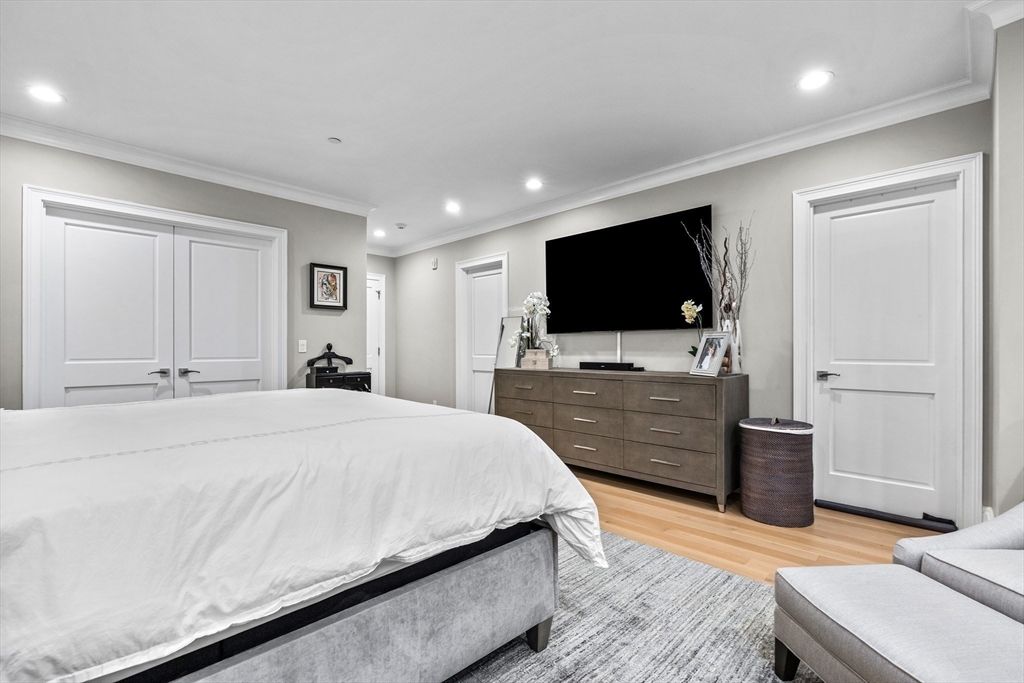 Bedroom, Interior, Recessed Lighting, Wood Texture Flooring