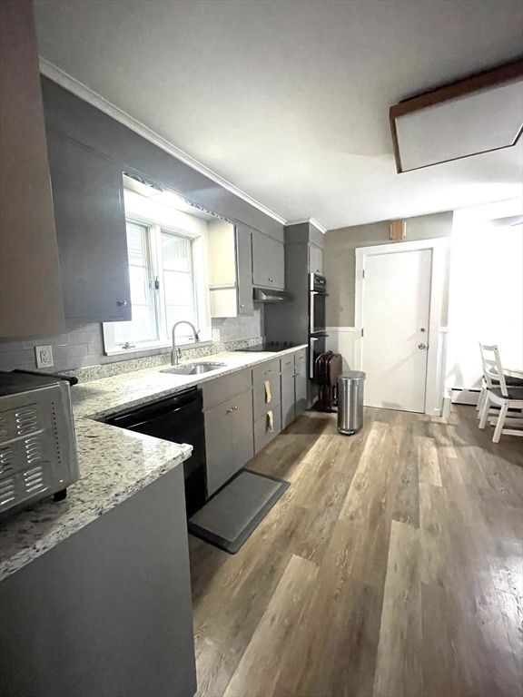 Interior, Kitchen, Wood Texture Flooring