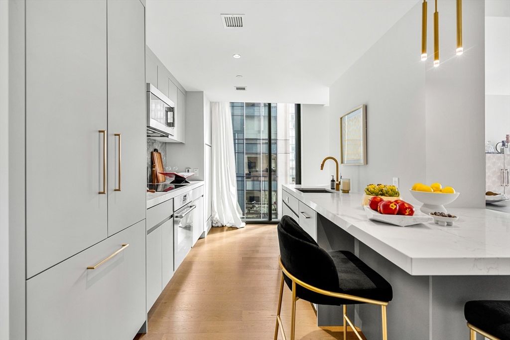 Interior, Kitchen, Recessed Lighting, Wood Texture Flooring