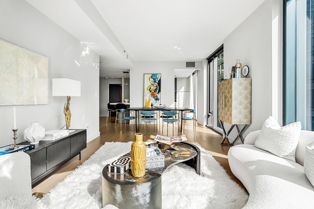 Dining room, Interior, Living room, Recessed Lighting, Wood Texture Flooring