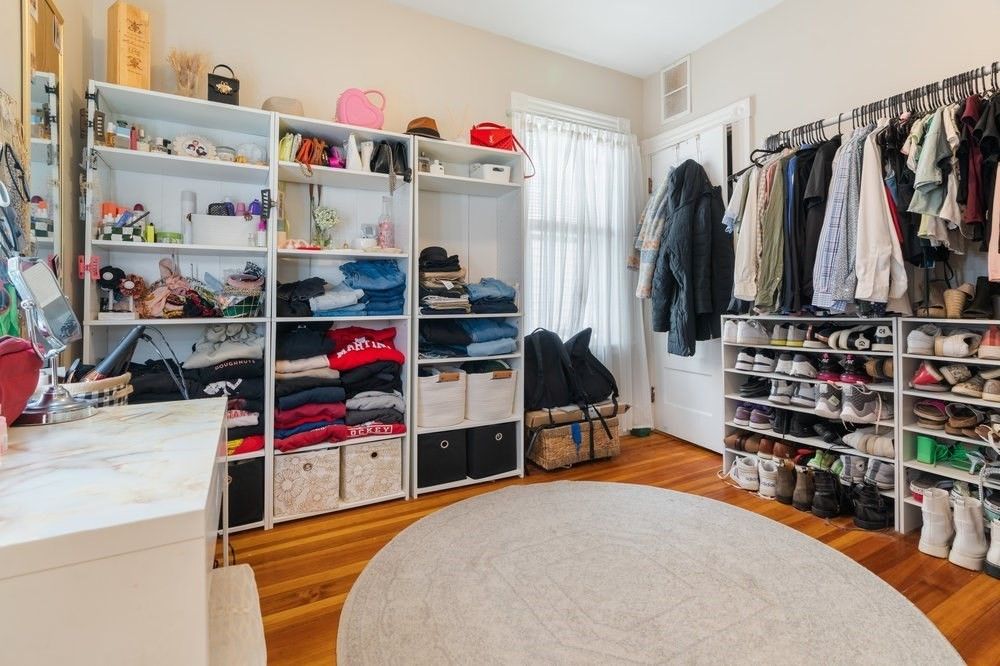Interior, Walk-in Closets, Wood Texture Flooring