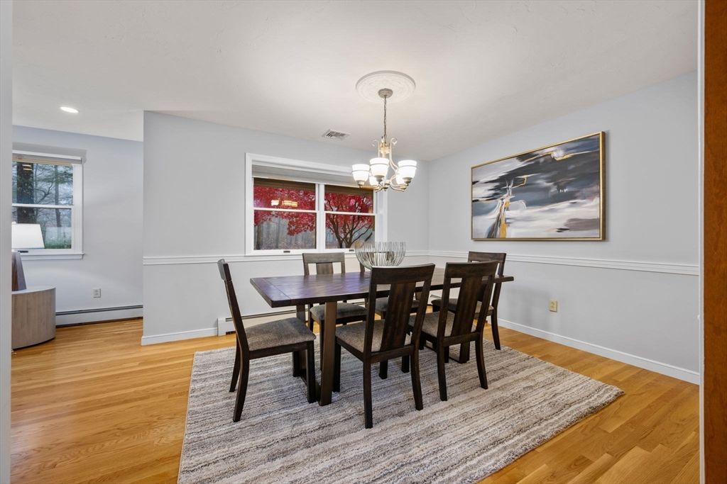 Chandelier, Dining room, Interior, Recessed Lighting, Wood Texture Flooring