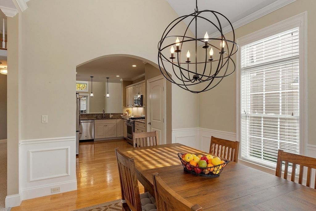 Chandelier, Dining room, Interior, Kitchen, Pendant Lights, Recessed Lighting, Stainless Steel Appliances, Wood Texture Flooring