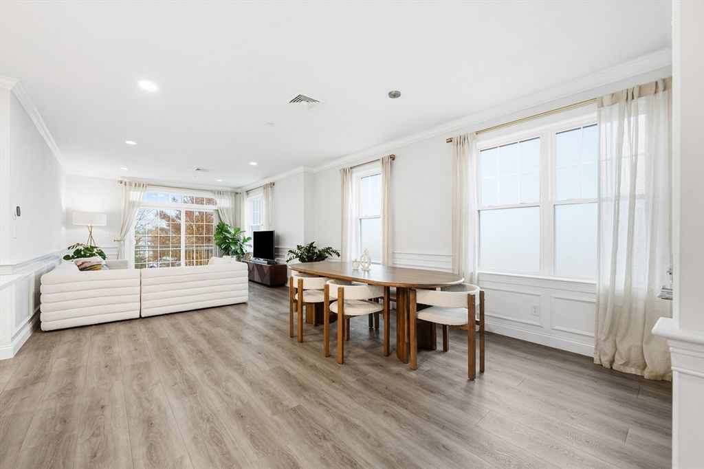 Dining room, Interior, Recessed Lighting, Wood Texture Flooring