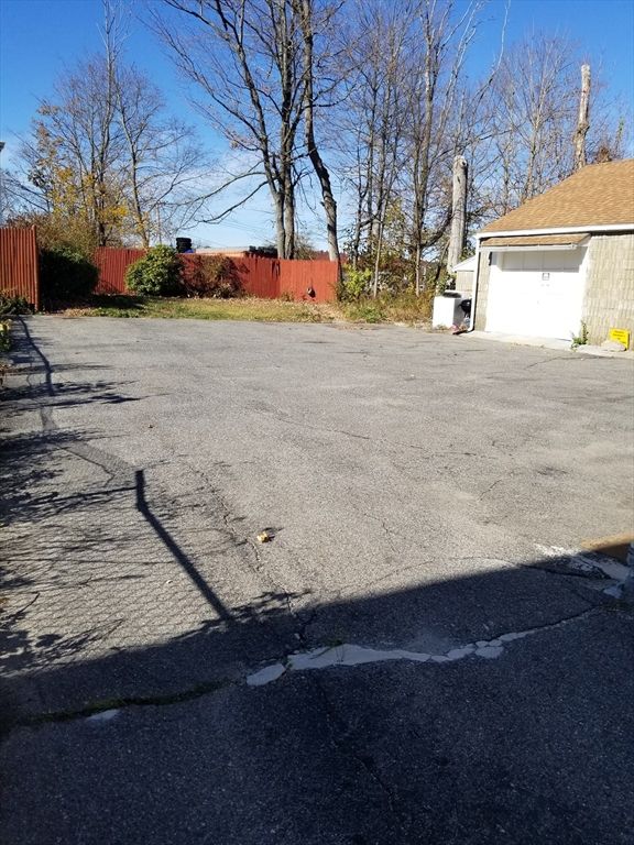 Backyard, Detached Garage, Exterior