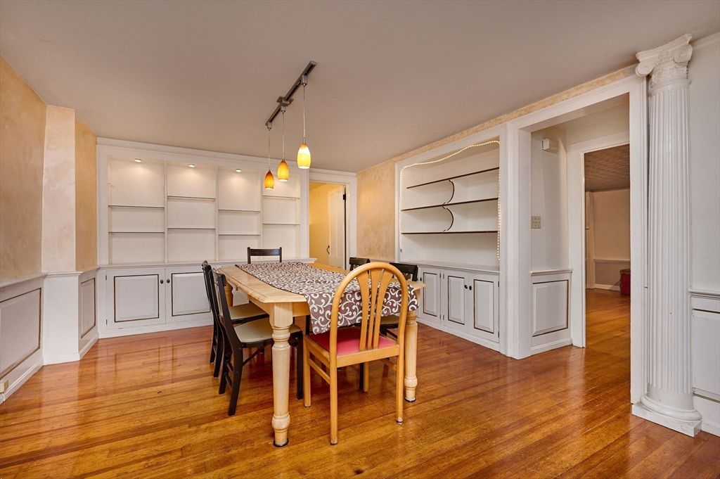 Dining room, Interior, Pendant Lights, Recessed Lighting, Wood Texture Flooring