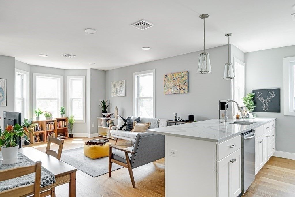 Interior, Kitchen, Living room, Pendant Lights, Recessed Lighting, Wood Texture Flooring