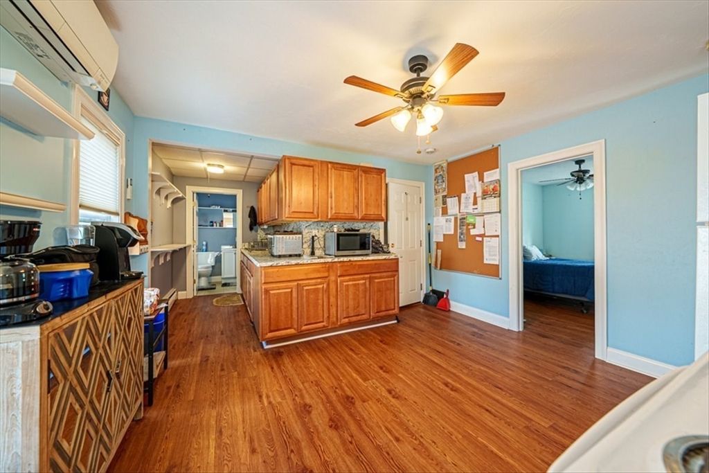 Interior, Kitchen, Wood Texture Flooring