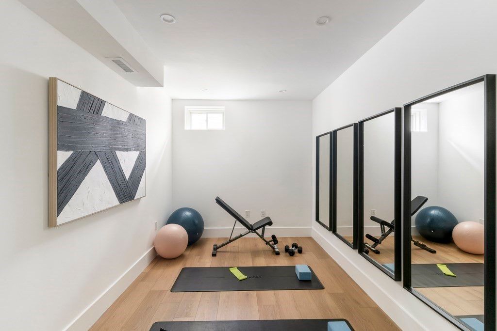 Fitness Equipment, Interior, Recessed Lighting, Wood Texture Flooring