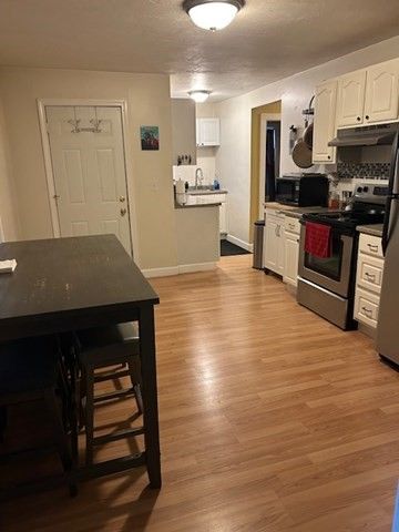 Interior, Kitchen, Wood Texture Flooring