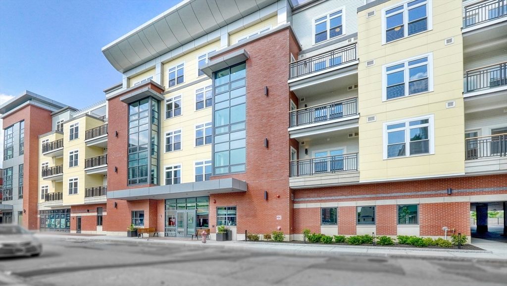 Exterior, Facade, Condo Building