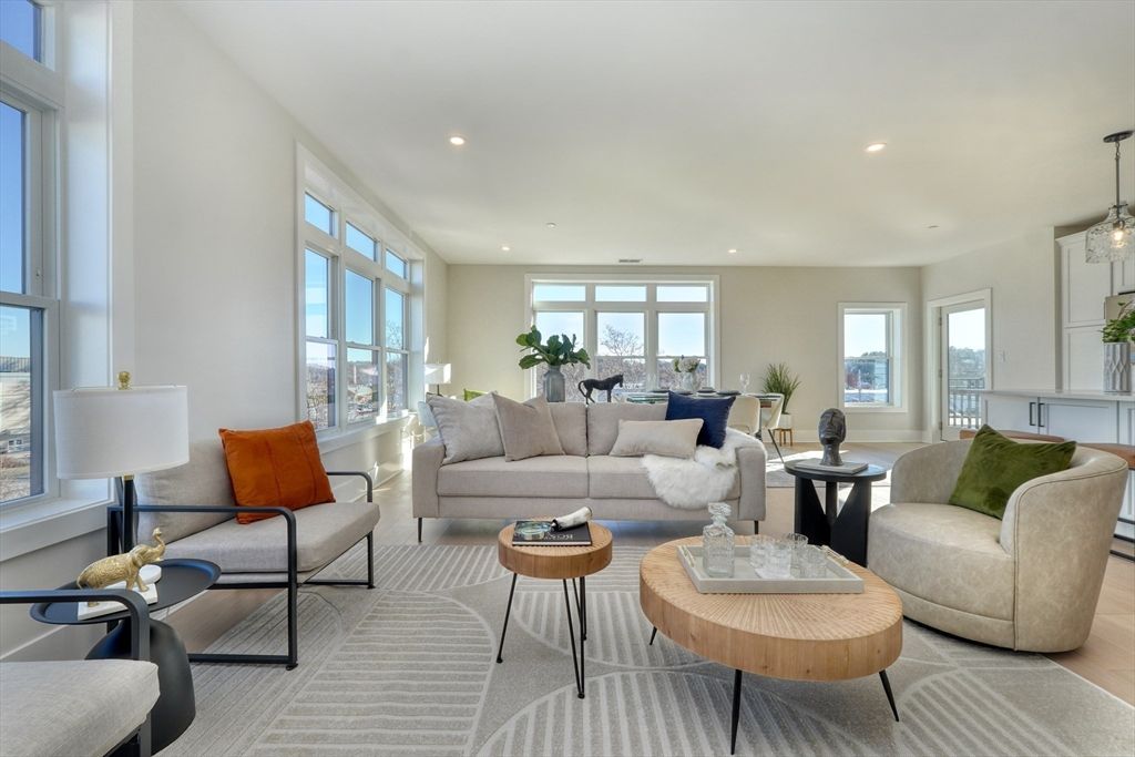 Dining room, Interior, Living room, Pendant Lights, Recessed Lighting