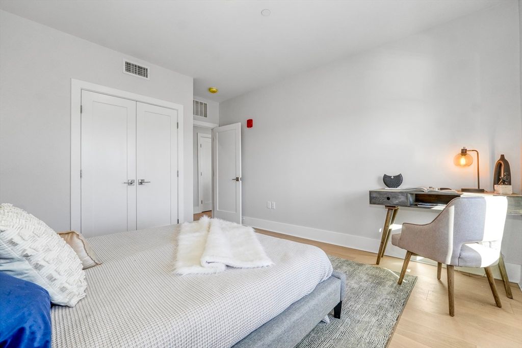 Bedroom, Home Office, Interior, Wood Texture Flooring