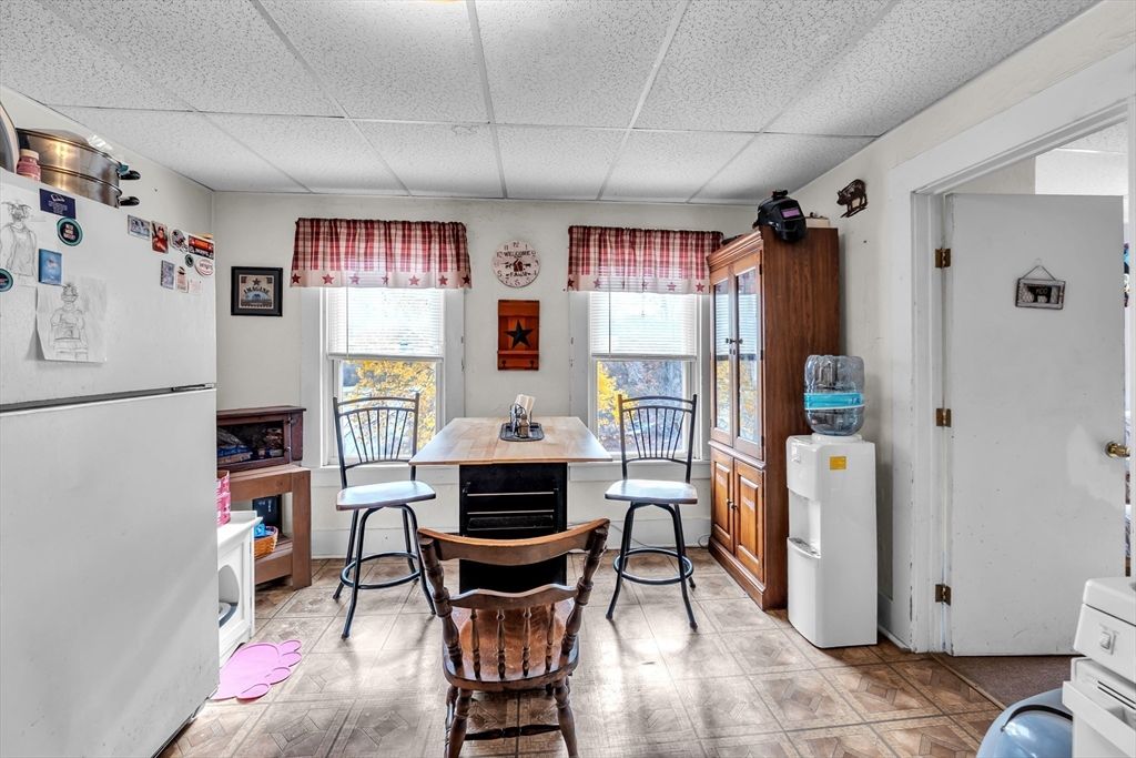 Dining room, Interior