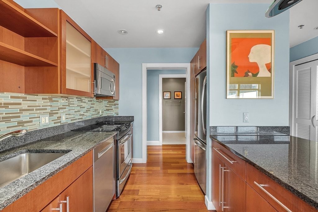 Interior, Kitchen, Recessed Lighting, Wood Texture Flooring