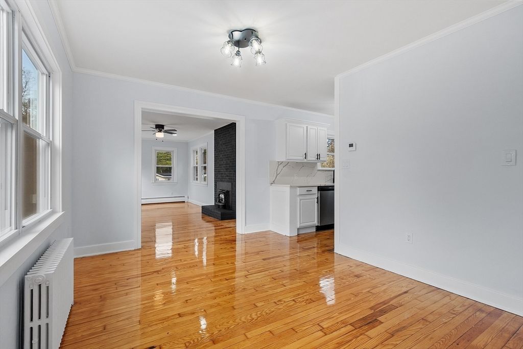 Empty room, Interior, Kitchen, Wood Texture Flooring