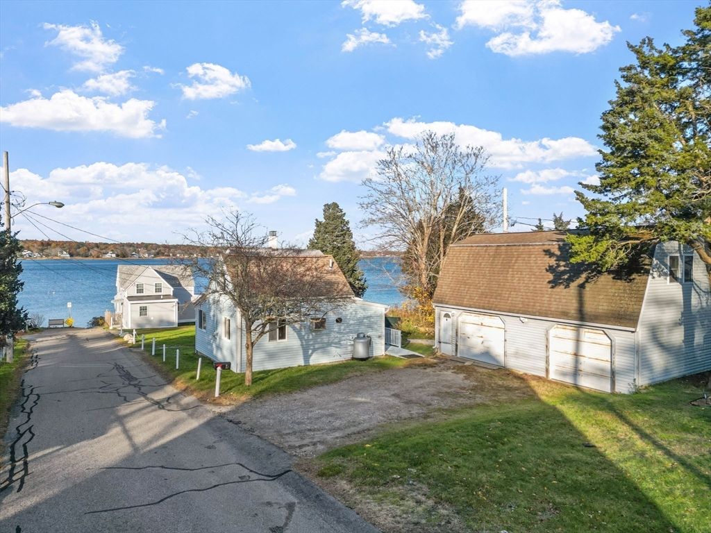 Backyard, Detached Garage, Exterior