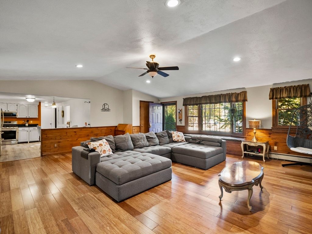 Interior, Kitchen, Living room, Recessed Lighting, Wood Texture Flooring