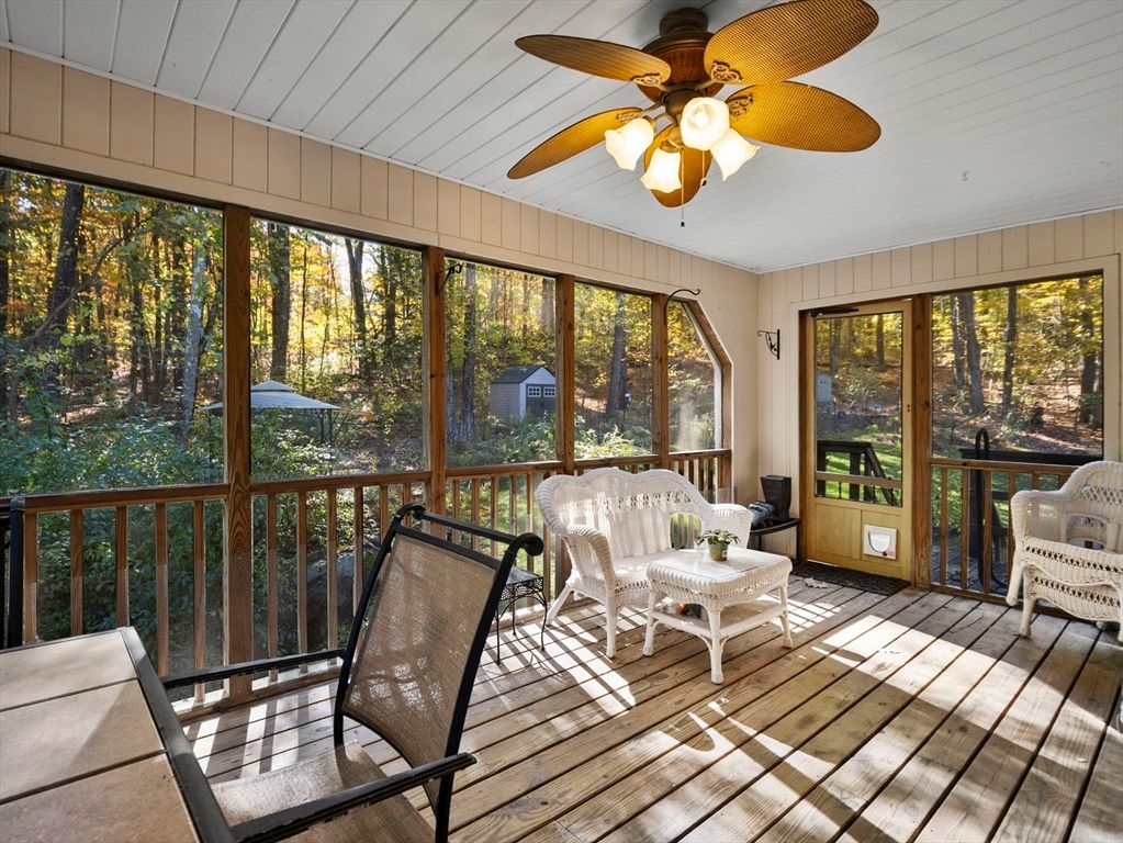 Interior, Sun Room, Wood Texture Flooring