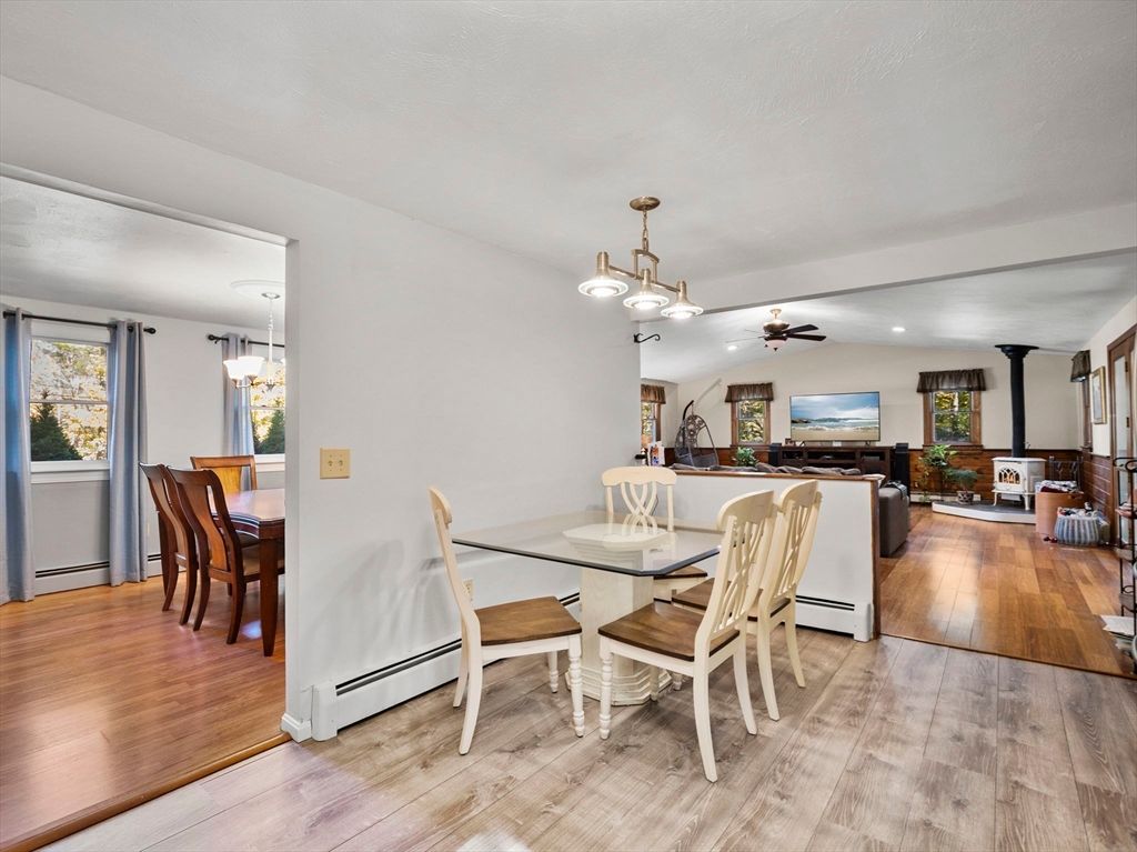 Dining room, Interior, Living room, Pendant Lights, Recessed Lighting, Wood Texture Flooring