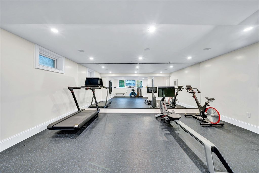 Fitness Equipment, Interior, Recessed Lighting
