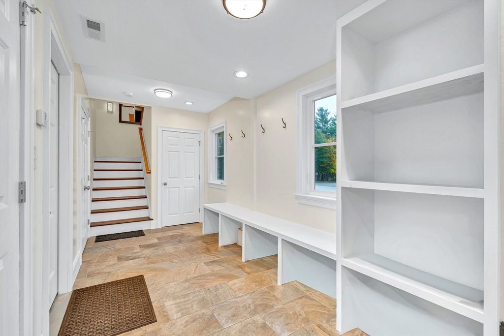 Interior, Recessed Lighting