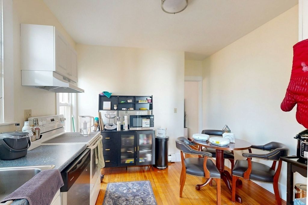 Dining room, Interior, Wood Texture Flooring