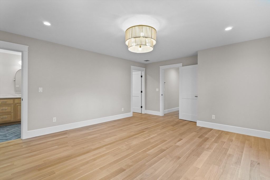 Chandelier, Empty room, Interior, Recessed Lighting, Wood Texture Flooring