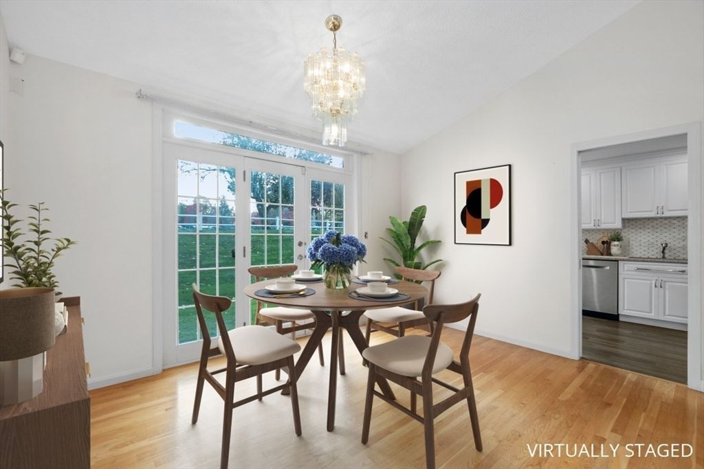 Chandelier, Dining room, Interior, Kitchen, Wood Texture Flooring