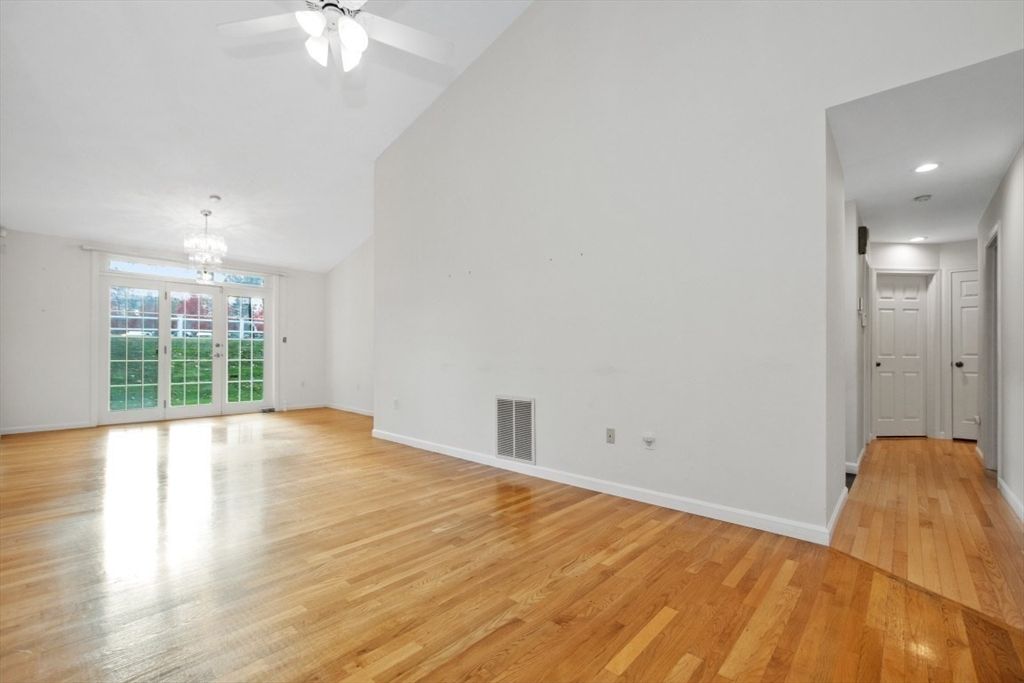 Chandelier, Empty room, Interior, Recessed Lighting, Wood Texture Flooring