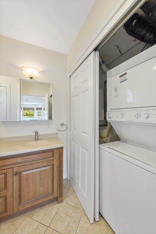Bathroom, Interior, Utility Closets, Washer