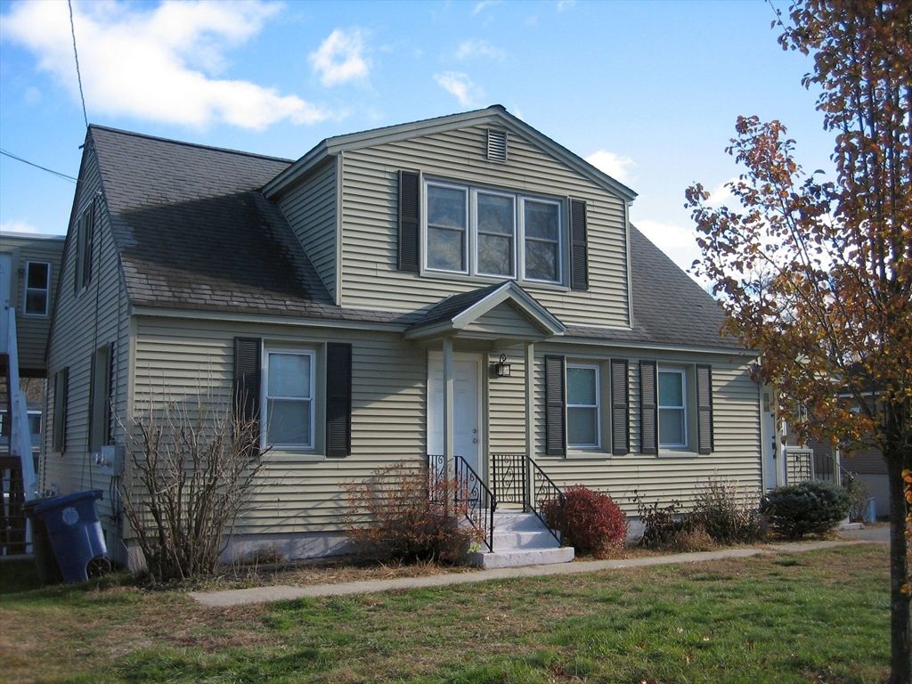 Exterior, Facade, Cape Cod