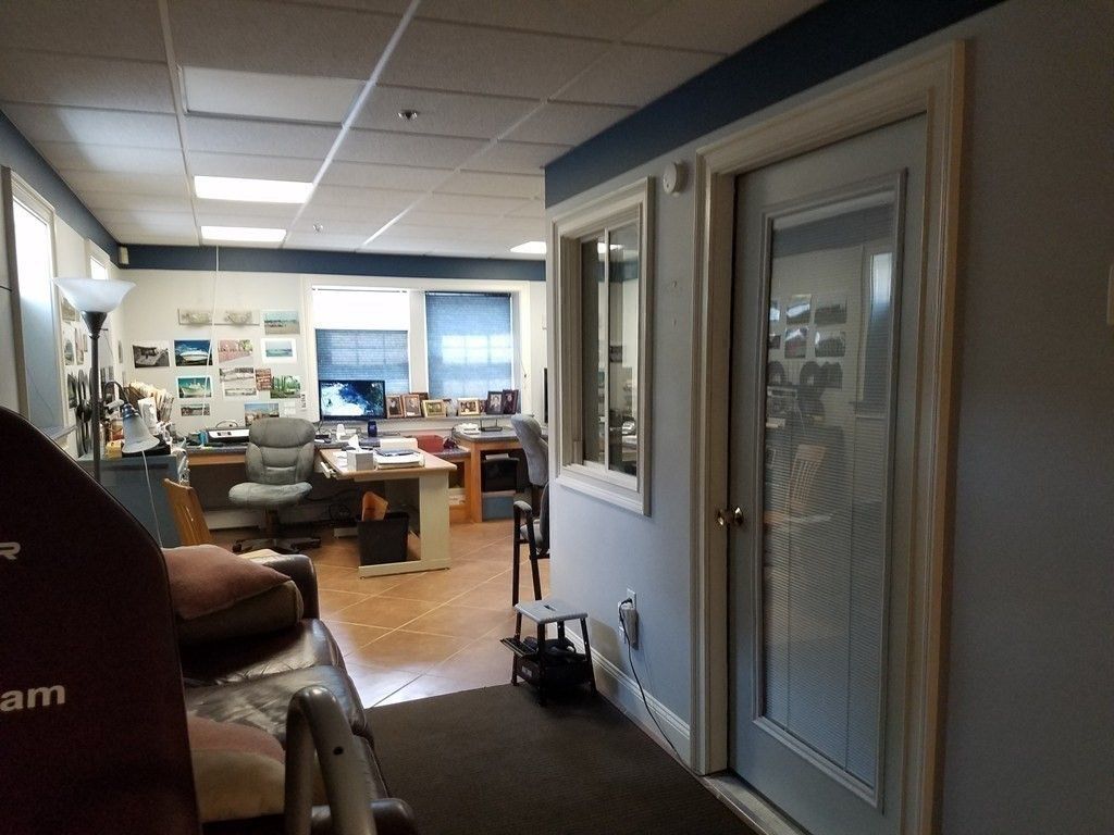 Interior, Living room, Recessed Lighting, Water