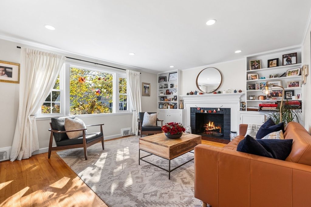 Fireplace, Interior, Living room, Recessed Lighting, Wood Texture Flooring