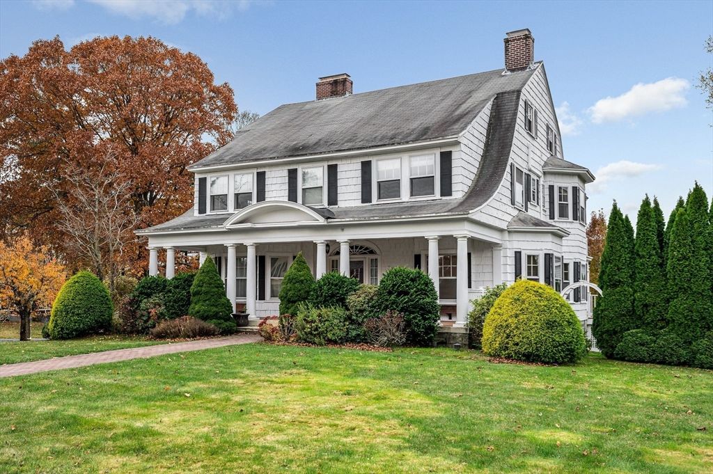 Exterior, Facade, Georgian