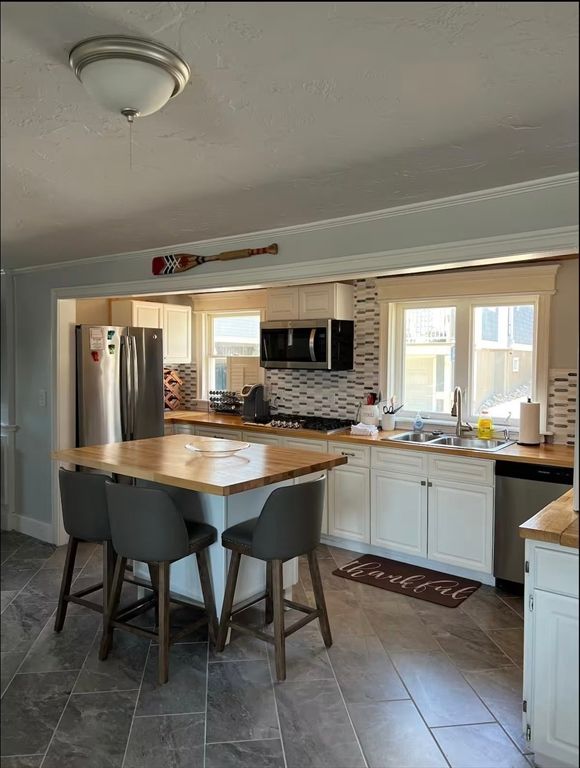Interior, Kitchen, Stainless Steel Appliances
