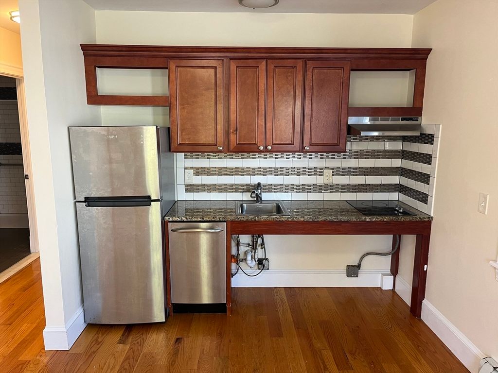 Interior, Kitchen, Stainless Steel Appliances, Wood Texture Flooring