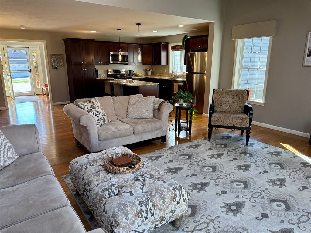 Interior, Kitchen, Living room, Pendant Lights, Recessed Lighting, Stainless Steel Appliances, Wood Texture Flooring